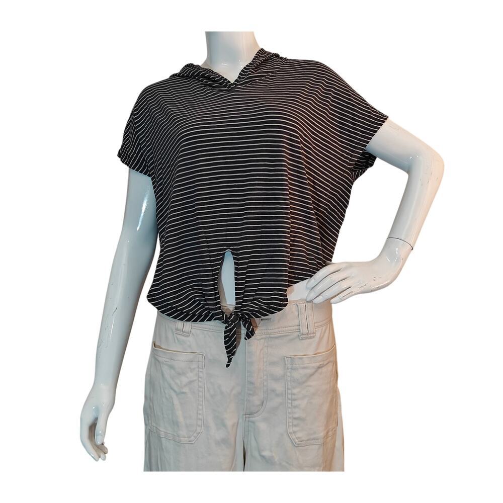 Lululemon Striped Hooded Short Sleeve Top Tie Front Size 4